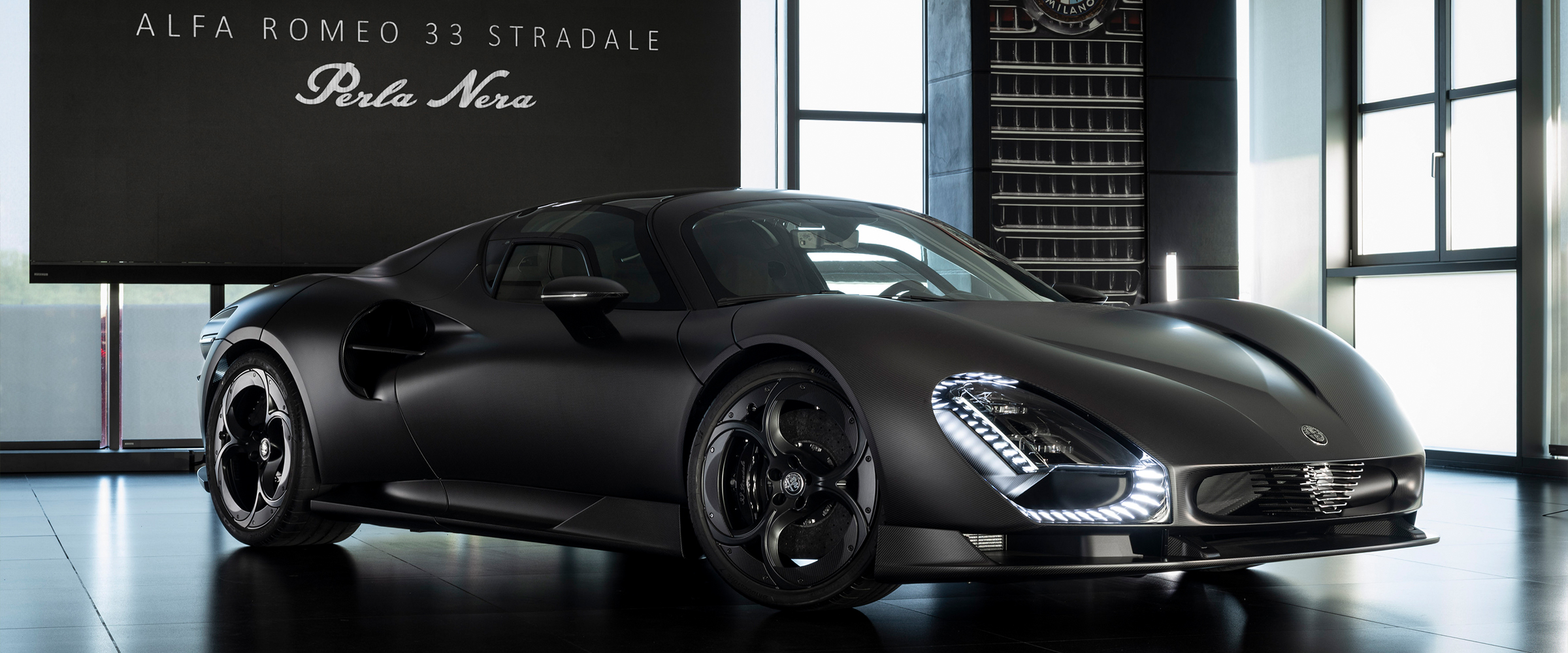 33 Stradale Perla Nera